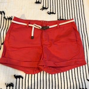 Elle Chinno Short